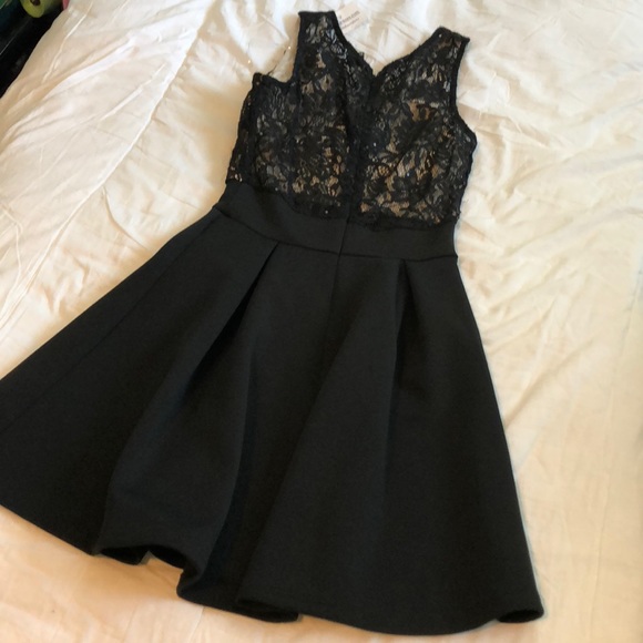 Black Formal/Homecoming Dress - Picture 3 of 3